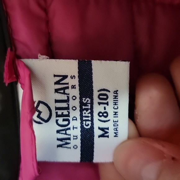 Magellan Outdoors Kids Puffer Jacket Size M EUC - Picture 3 of 8